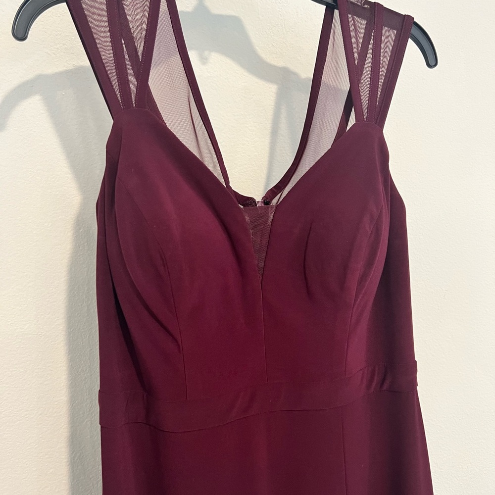 Maroon Nigthway Formal Gown